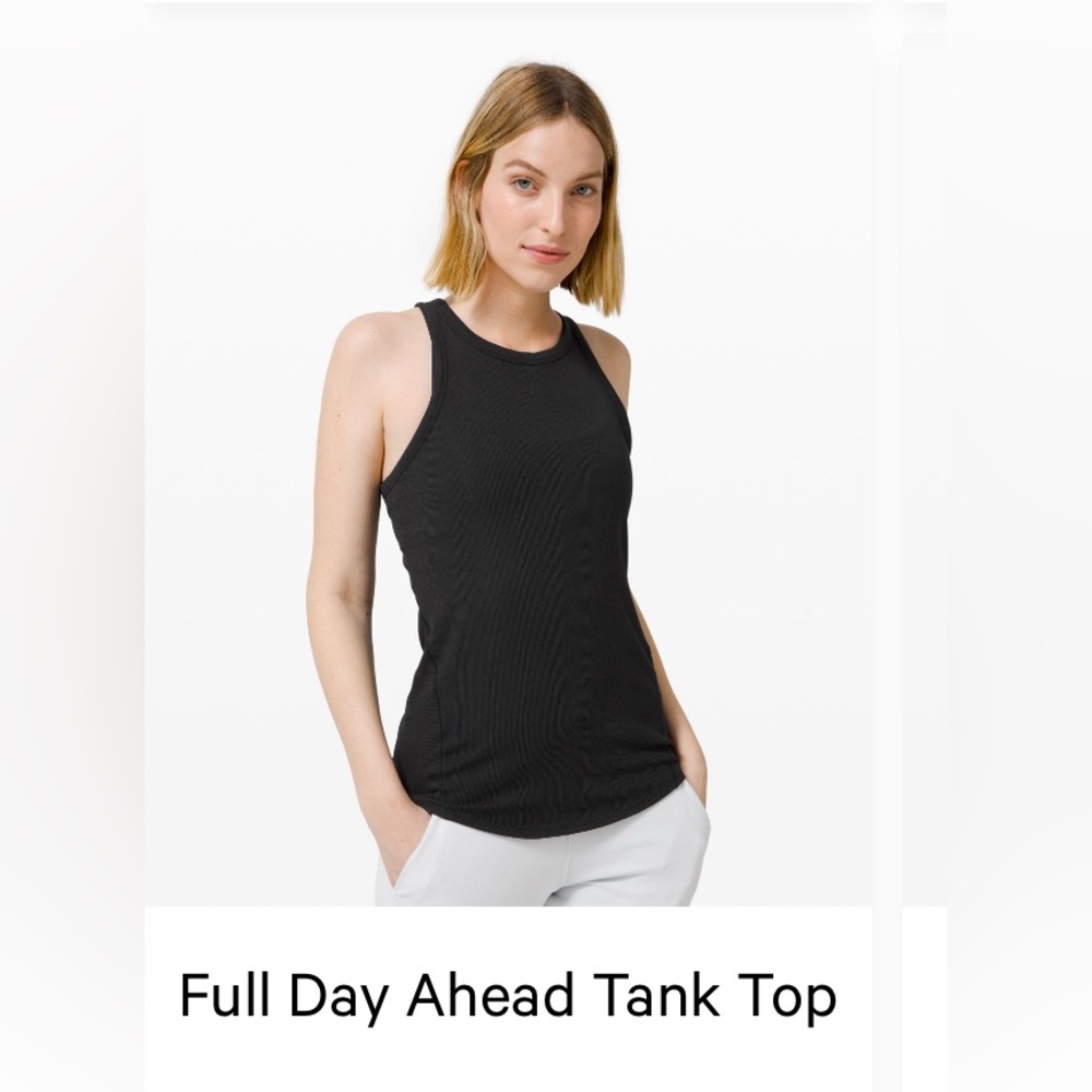 Lululemon black workout top shelf bra 4 high-neck